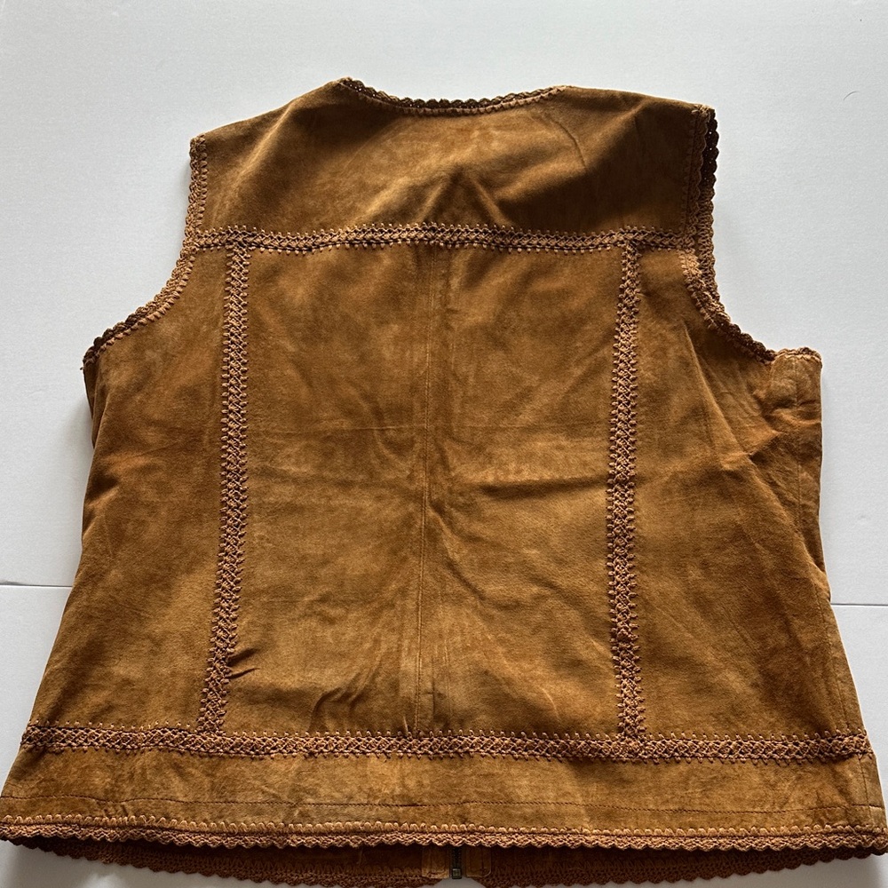 Cabela's Women's Brown Suede Zip Vest with Braided Trim - Picture 5 of 6